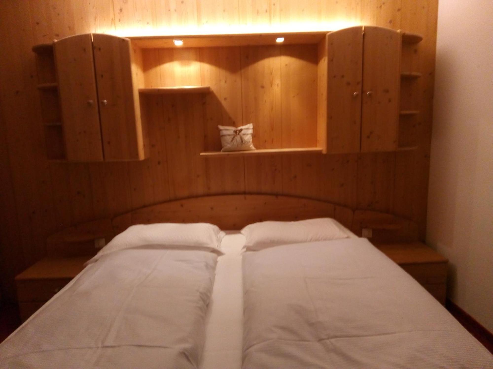 Hotel Schoenwies 特罗德纳 外观 照片