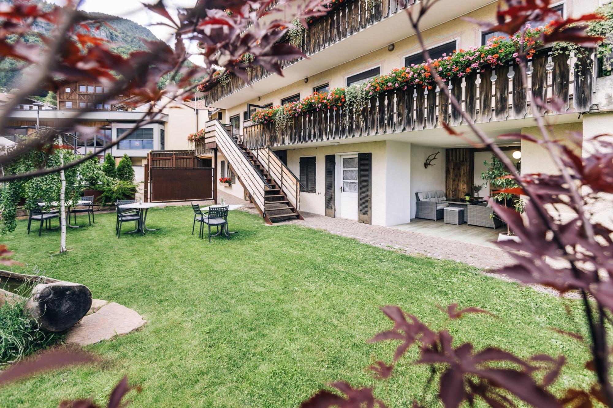 Hotel Schoenwies 特罗德纳 外观 照片